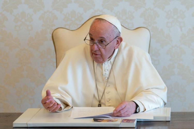 El Papa pide renovar la formación de los educadores para prevenir los abusos
