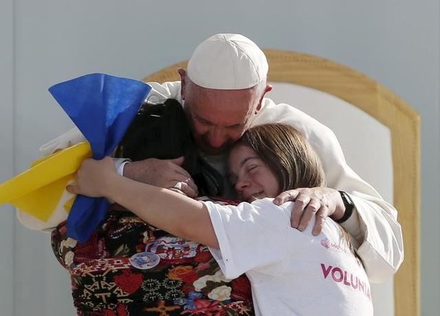 El Papa: Defender a los niños de los "nuevos Herodes" que desgarran su inocencia