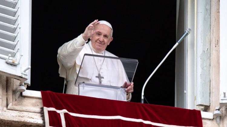 El Papa: "reconocerse pequeño es el punto de partida para hacerse grande"