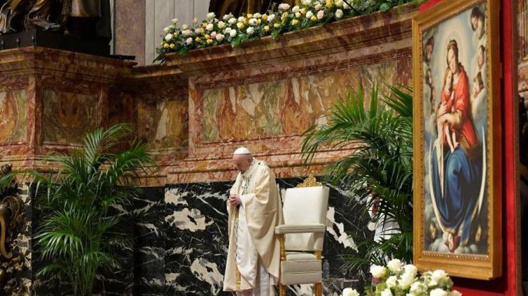 El Papa resaltó la alegría del Señor Resucitado en la misa del Domingo de Pascua