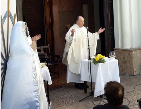 El sacerdote Alfonso Pablo Schätti celebró 50 años de sacerdocio