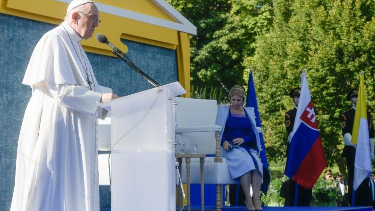 Eslovaquia: El Papa pide que Europa se distinga por la solidaridad