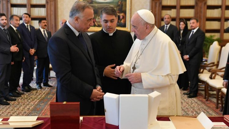 Francisco pidió al premier iraquí proteger la presencia de los cristianos
