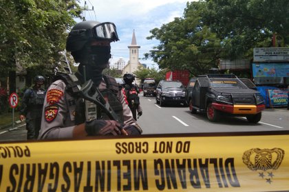 Francisco rezó por las víctimas del atentado en Indonesia