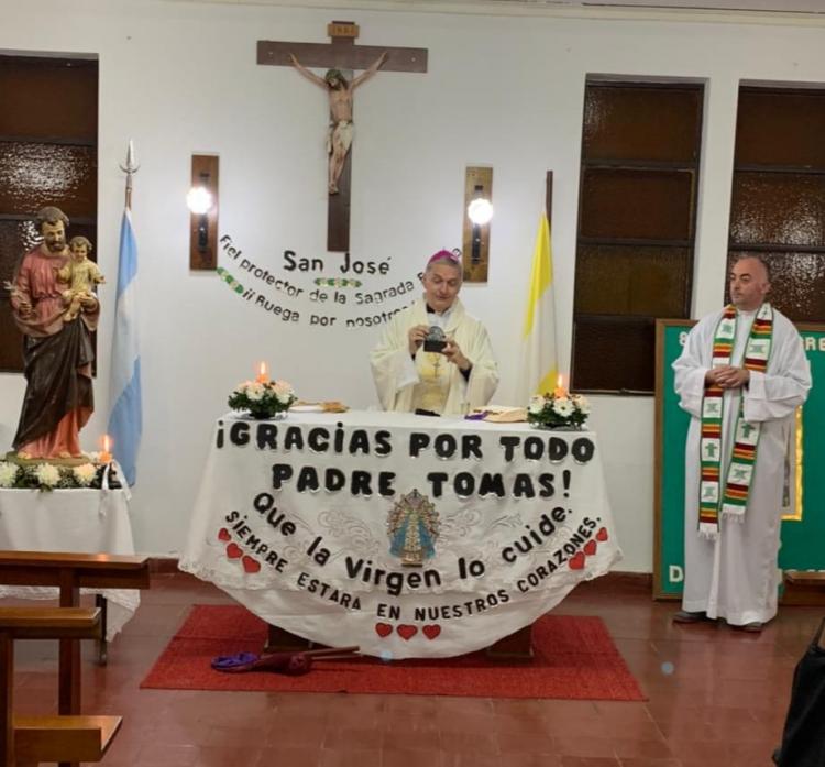 La comunidad de Nueve de Julio despidió a los sacerdotes misioneros polacos