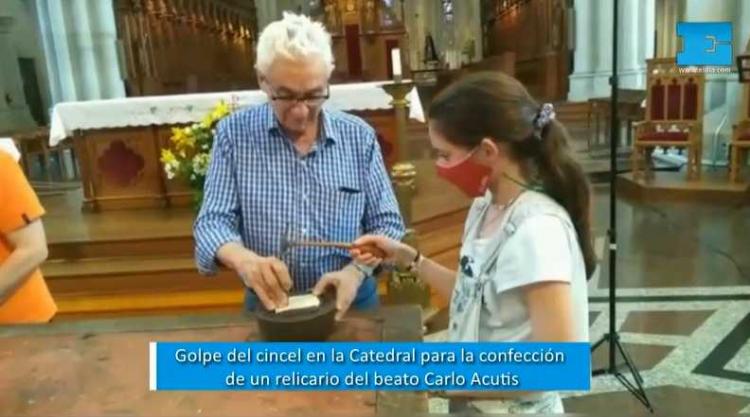 La comunidad platense esculpe el relicario del "corazón" de Carlo Acutis