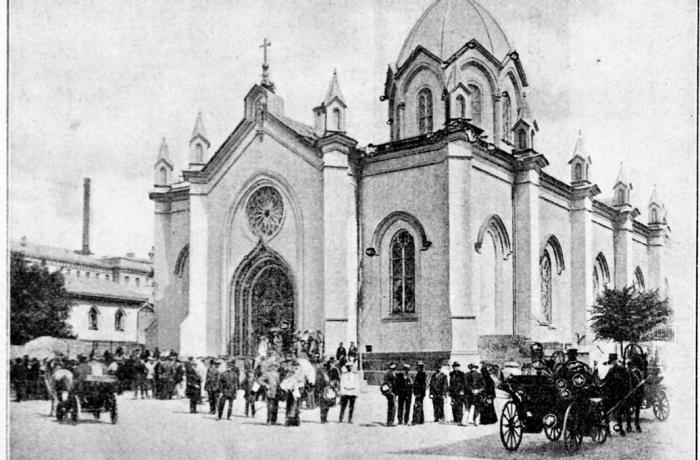Los católicos de Moscú quieren recuperar su iglesia