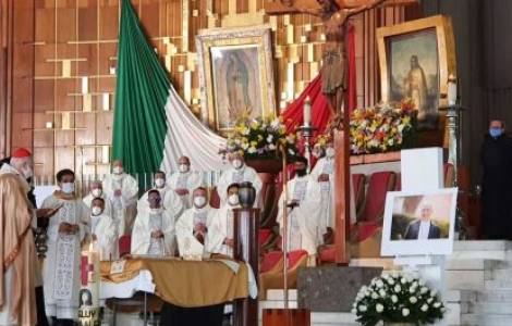 Más de 160 sacerdotes y 5 obispos murieron en México por Covid-19