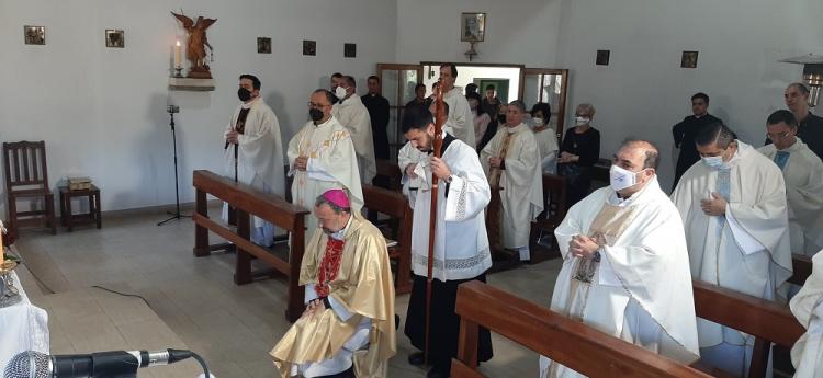 Mons. Barba presidió la misa por las patronales del Seminario San Miguel Arcángel