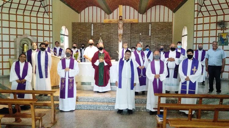 Mons. Barbaro visitó las comunidades que tienen nuevos párrocos