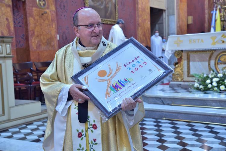 Mons. Cargnello entregó el Camino Sinodal a las parroquias salteñas