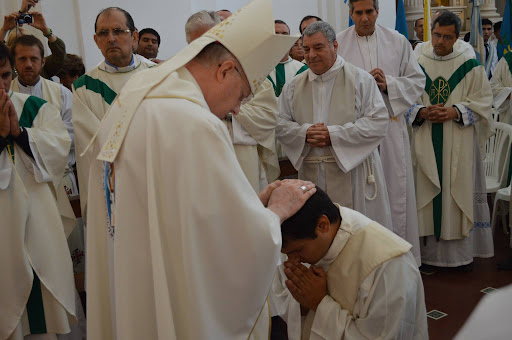 Mons. Laxague anunció las próximas ordenaciones en la diócesis