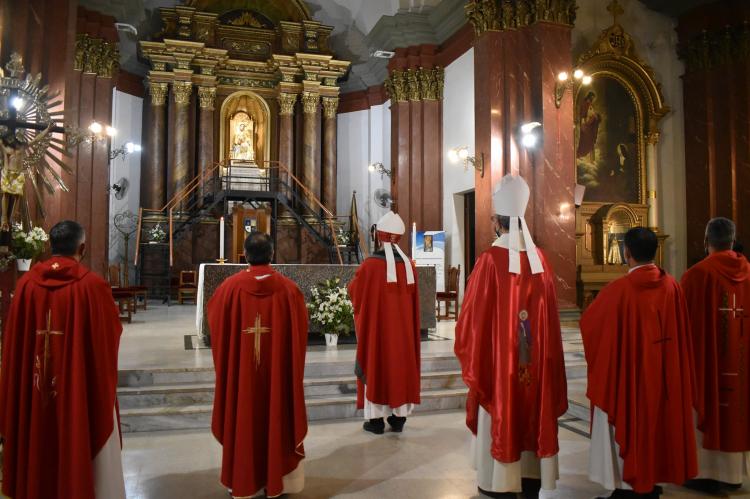 Mons. Lugones y el camino sinodal: "Mayor comunión, participación y misión"