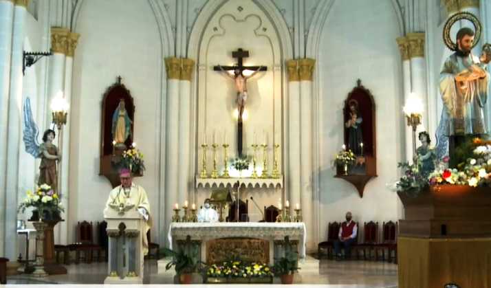 Mons. Martín imploró a San Cayetano por mejores condiciones de vida