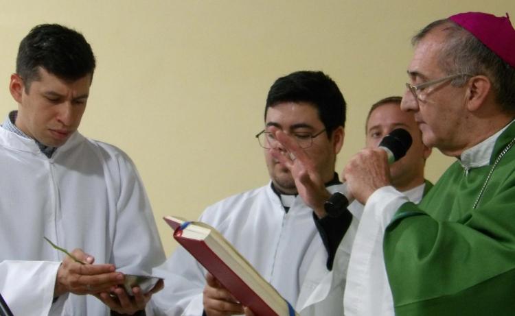 Mons. Martínez: "En el centro de la identidad como cristianos está Jesucristo"