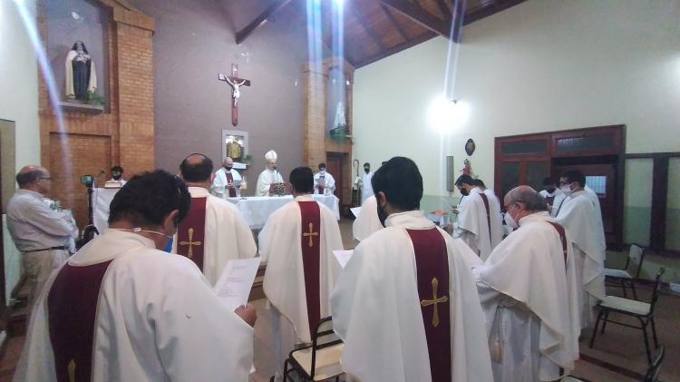 Mons. Montini a los sacerdotes: "Acrecentar nuestra confianza en Dios"