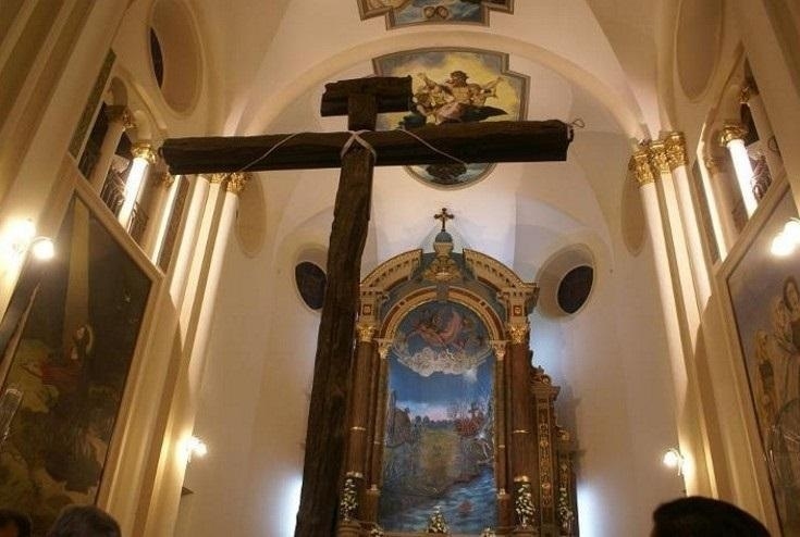 Mons. Stanovnik presidirá la fiesta de la Santísima Cruz de los Milagros