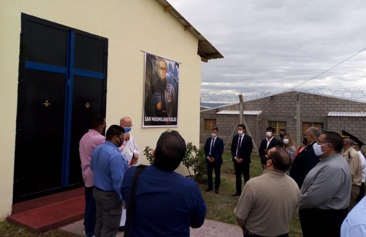 Mons. Urbanc bendijo la nueva capilla de la cárcel de varones en Miraflores
