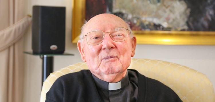 Muere a los 96 años el cardenal australiano Edward Cassidy