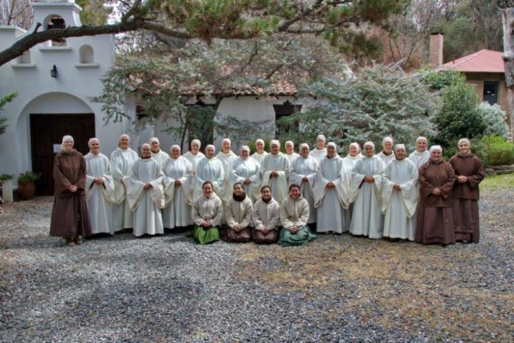 Nueva priora en el Monasterio Abba Padre de Cruz del Eje
