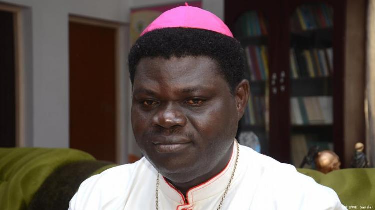 Obispo nigeriano lamentó la crisis del país: "Se parece a una guerra contra los cristianos"