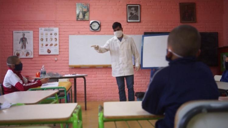 Obispos mexicanos llaman a humanizar la educación durante la pandemia