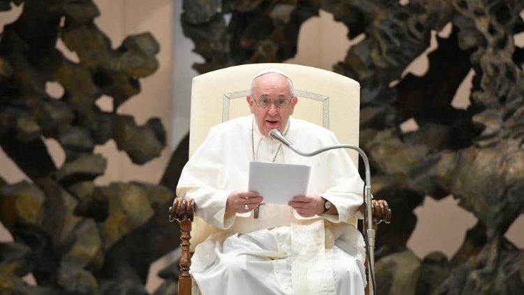 Papa: La presencia de Dios en Europa se diluye por el pensamiento único