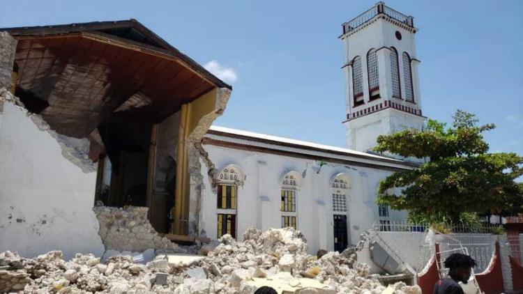 "Todos somos Haití": Cercanía de la Iglesia latinoamericana tras el terremoto