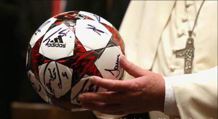 Organizan en el Vaticano un partido de fútbol solidario en favor de los gitanos