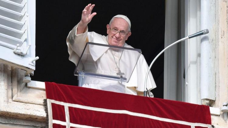 El Papa en el Ángelus: "Cuidar" es el lenguaje nuevo, que va en contra de los egoísmos