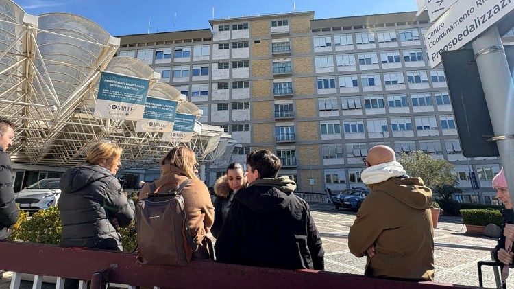 Mensaje del Papa desde el hospital: el arte difunde belleza y une a las personas