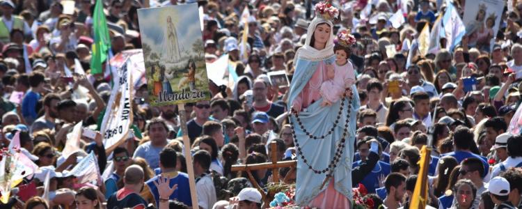 Ante la Virgen de San Nicolás, el obispo animó a ser mensajeros de paz, unidad y reconciliación