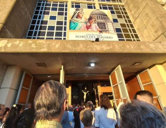 Apertura del templo jubilar en el santuario de San Nicolás