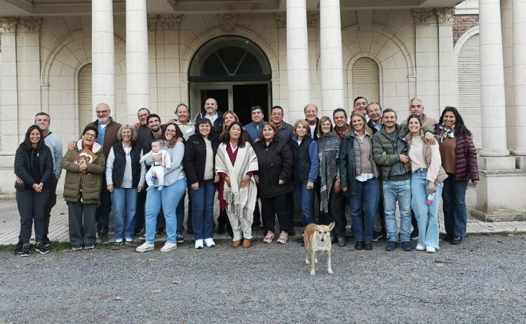Azul tuvo su Jornada Jubilar de parejas y matrimonios Azul tuvo su Jornada Jubilar de parejas y matrimonios