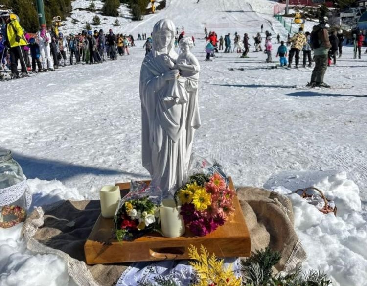 Bariloche: gran devoción a la Virgen de las Nieves Bariloche: gran devoción a la Virgen de las Nieves