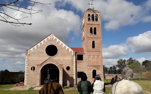 Bendición e inauguración de una nueva capilla en Sierra de Los Padres