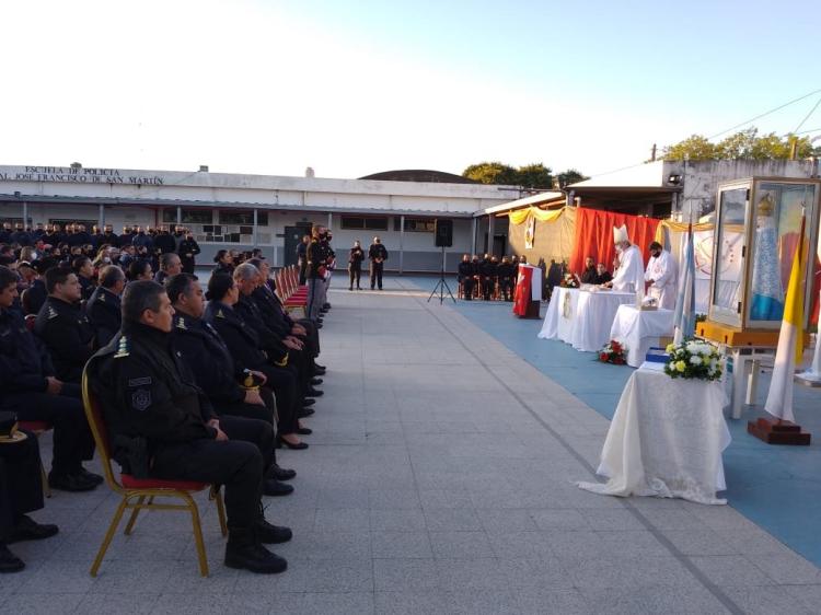 Cadetes de la Escuela de Policía de Corrientes recibieron la Confirmación