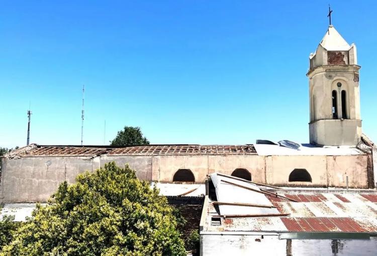 Campaña solidaria para reconstruir el techo de una parroquia de Concarán