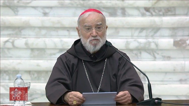 Cardenal Cantalamessa: poner al Espíritu Santo en el corazón de la Iglesia