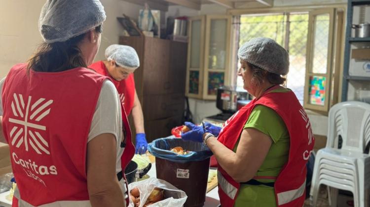 Cáritas Líbano aborda las necesidades inmediatas de los afectados por la crisis