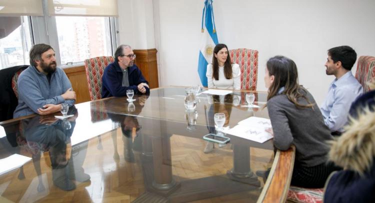 Cáritas y el Gobierno acuerdan una agenda común para tratar la crisis alimentaria