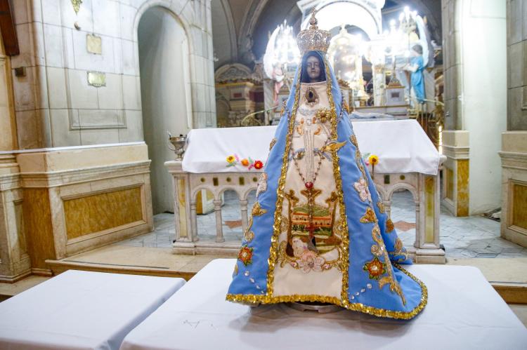 Catamarca: la Virgen Inmaculada del Valle luce su nuevo manto