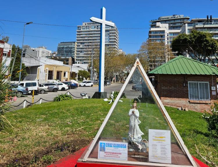 Celebran en Olivos el 22° aniversario de la bendición de la Cruz Gloriosa