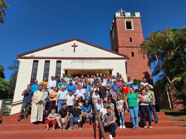 Cerca de 40 misioneros del Verbo Divino llevan esperanza a El Soberbio