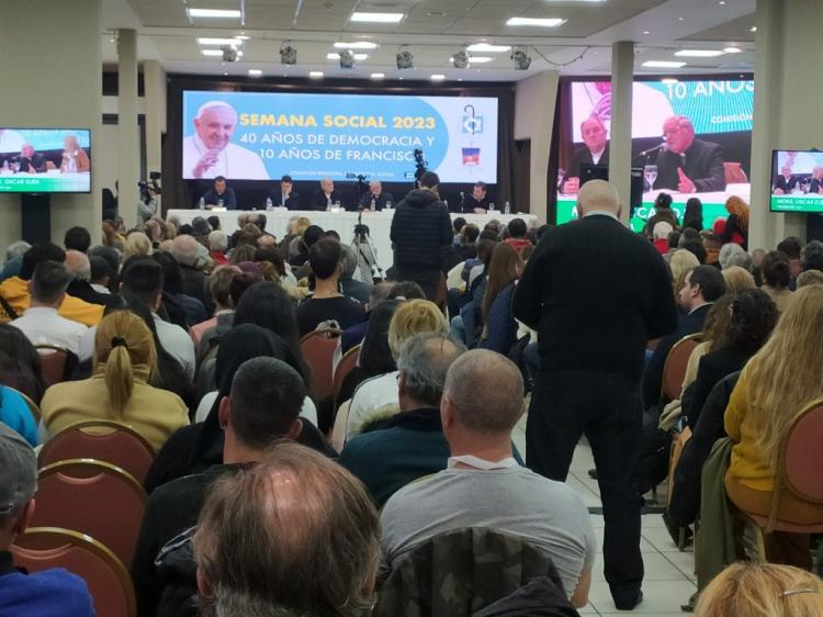 Comenzó la Semana Social en Mar del Plata con un llamado a construir "un pacto social"