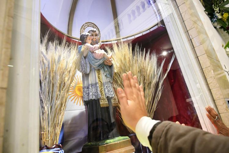 Comienza la novena en honor de San Cayetano en el santuario de Liniers