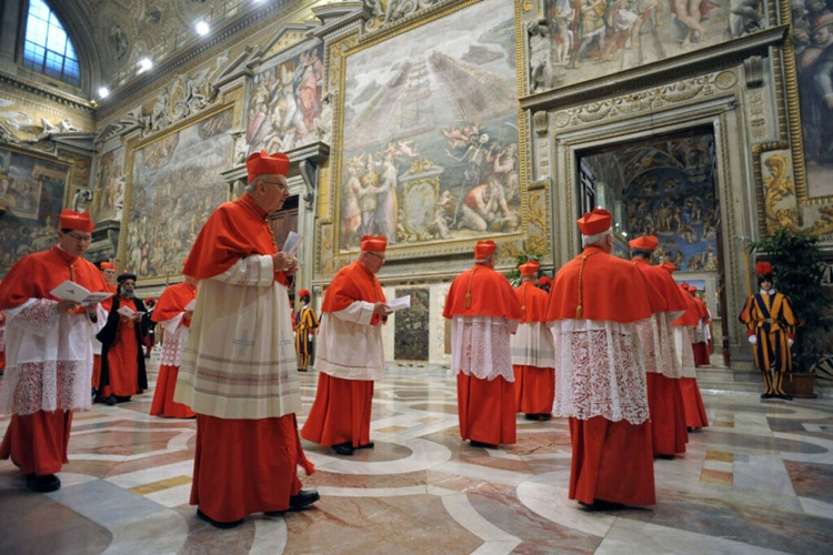 Cónclave: cómo es el protocolo para la entrada de los cardenales a la Capilla Sixtina Cónclave: cómo es el protocolo para la entrada de los cardenales a la Capilla Sixtina