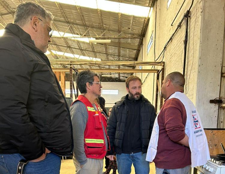 Concordia: Cáritas entregó alimentos y repelente a las familias evacuadas