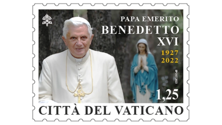 Correos del Vaticano honró la memoria de Benedicto XVI