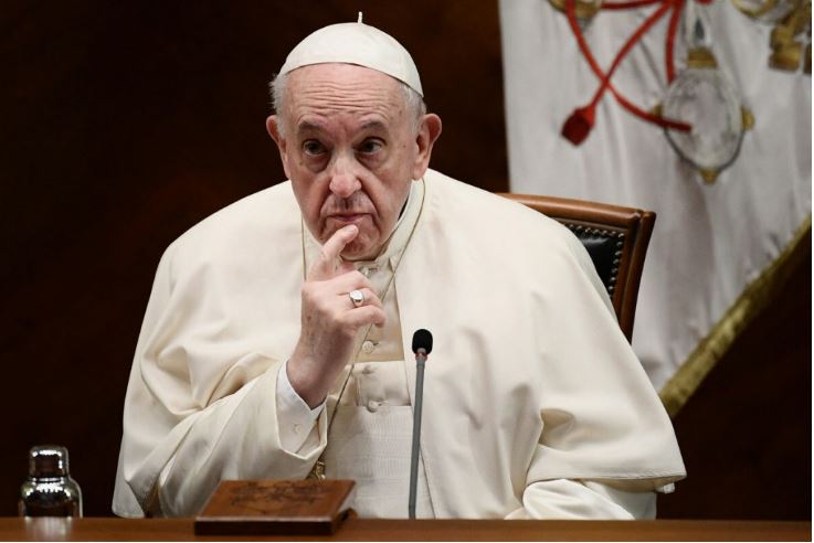 "Cuidar juntos, hombres y mujeres" contra la trata, pidió el Papa